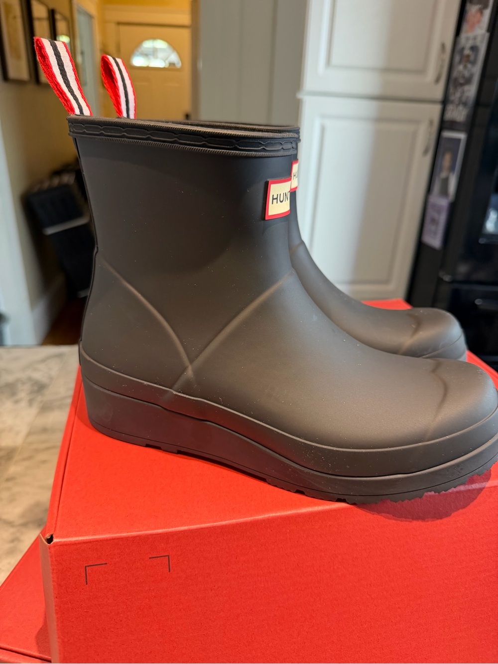 Hunter Black Short Women’s Rain Boots - Picture 7 of 9